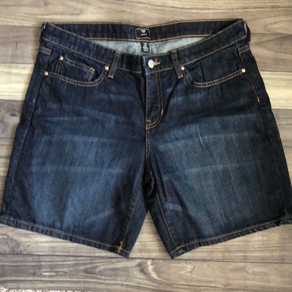 ☀️GAP  Bermuda Jean Shorts☀️